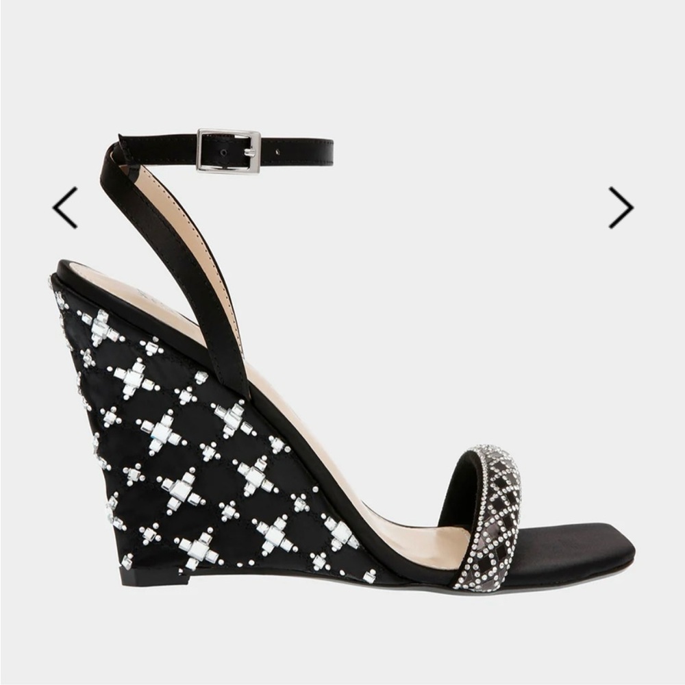 Betsey Johnson: Simon Black Wedge Sandal